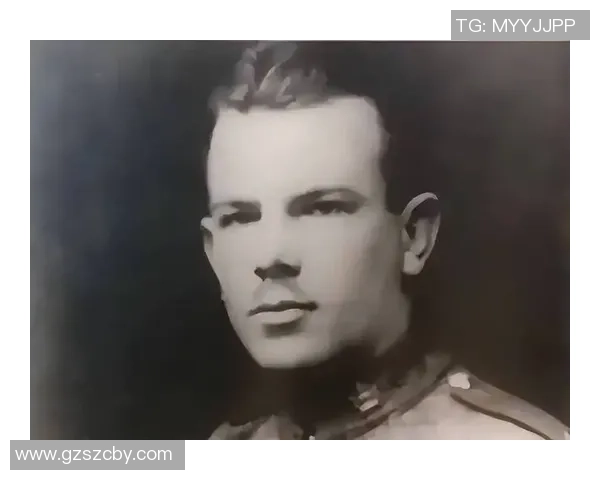 从农民工到足球巨星 这位球员的传奇成长之路 从农民工到足球巨星 这位球员的传奇成长之路